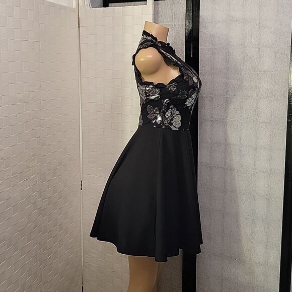 BRAND NEW CITY STUDIOS JUNIORS EMBELLISHED MESH FIT AND FLARE DRESS - Picture 5 of 12